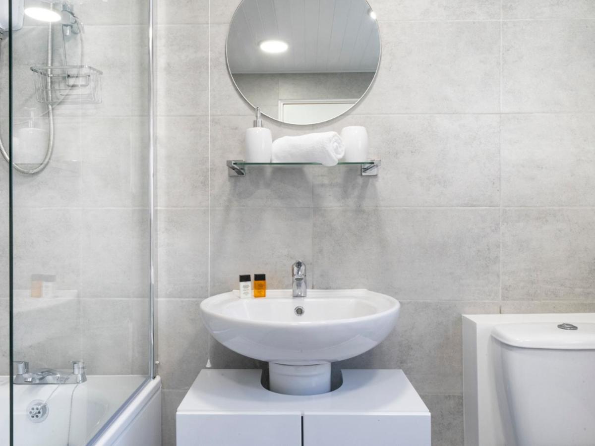 Pass The Keys Mccracken'S Townhouse - 10 Min Walk To City Centre Belfast Bagian luar foto
