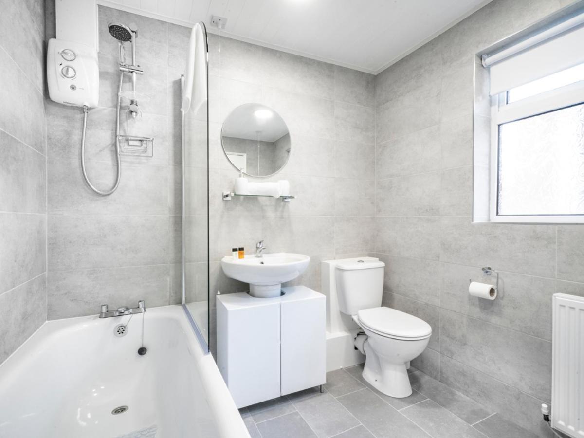 Pass The Keys Mccracken'S Townhouse - 10 Min Walk To City Centre Belfast Bagian luar foto